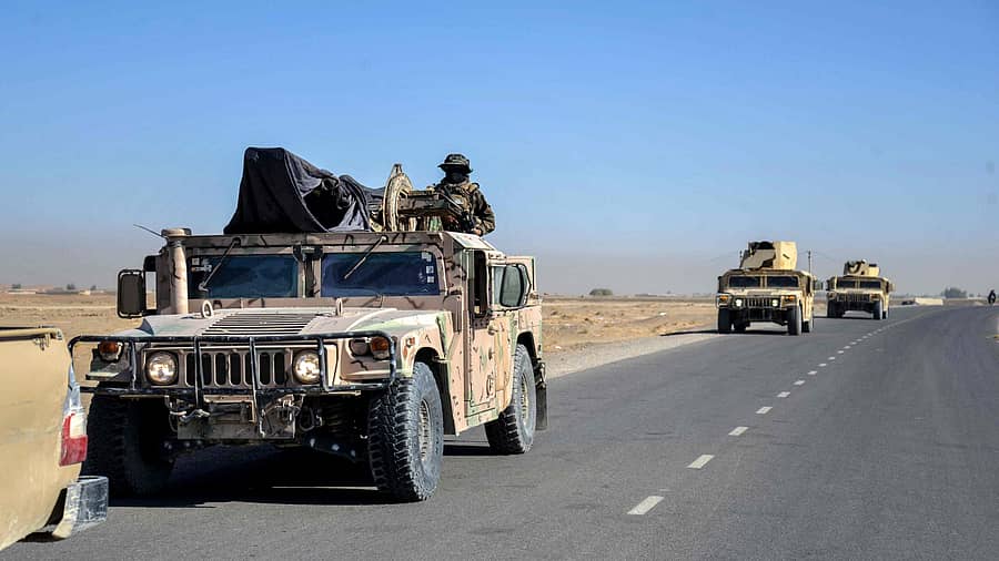 <div class="paragraphs"><p>ಪಾಕ್‌–ಅಫ್ಗನ್‌ ಗಡಿಯ ಶೋರಾಬಕ್ ಜಿಲ್ಲೆಯ ಮಝಲ್‌ ಎಂಬಲ್ಲಿ ತಾಲಿಬಾನ್‌ ಭದ್ರತಾ ಪಡೆಗಳು ಭಾನುವಾರ ಗಸ್ತು ನಡೆಸಿದವು –</p></div>