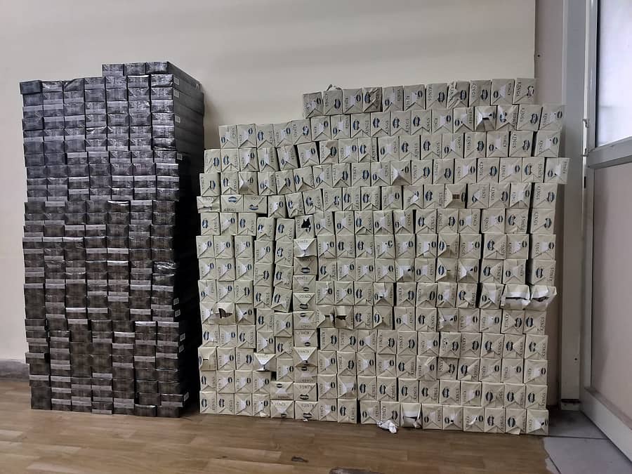 ಆರೋಪಿಗಳಿಂದ ಜಪ್ತಿ ಮಾಡಿಕೊಂಡ ನಕಲಿ ಸಿಗರೇಟ್‌ಗಳು 