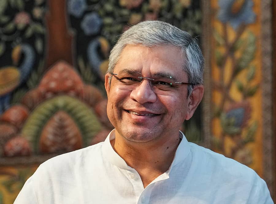 ಅಶ್ವಿನಿ ವೈಷ್ಣವ್‌, ಕೇಂದ್ರ ಮಾಹಿತಿ ಮತ್ತು ತಂತ್ರಜ್ಞಾನ ಸಚಿವ
