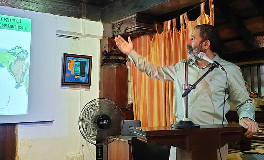 ವೈಲ್ಡ್ ಲೈಫ್ ಫಸ್ಟ್‌ ಸಂಸ್ಥೆಯ ವ್ಯವಸ್ಥಾಪಕ ನಿರ್ದೇಶಕ ಪ್ರವೀಣ್ ಭಾರ್ಗವ್ ಉಪನ್ಯಾಸ ನೀಡಿದರು