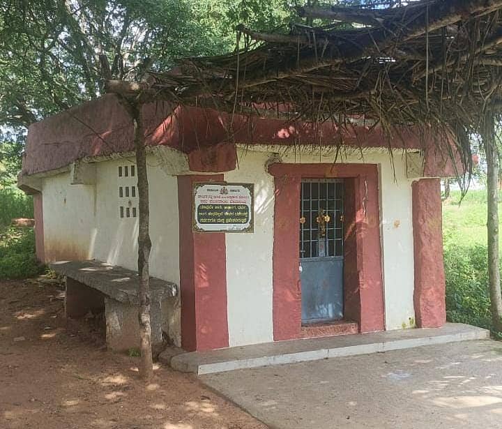 ಬಂಗಾರಪೇಟೆ ತಾಲ್ಲೂಕಿನ ಕುಂದರಸನಹಳ್ಳಿ ಗ್ರಾಮದ ತಿಮ್ಮರಾಯಸ್ವಾಮಿ ದೇವಾಲಯ