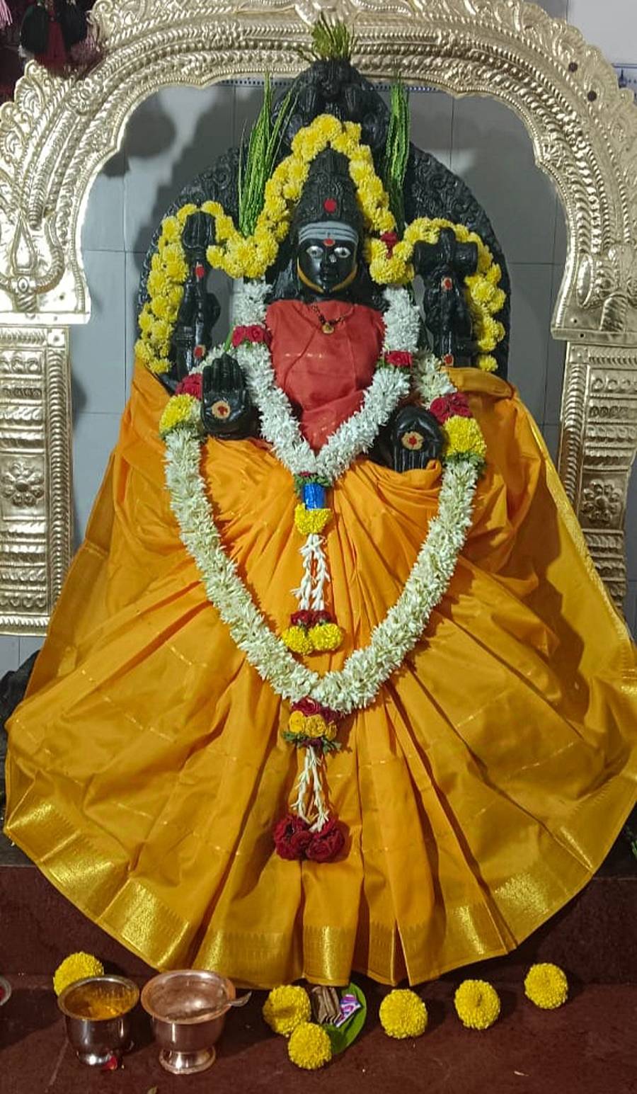 ಸರ್ವಾಲಂಕೃತ ಹಿಂಡಿ ಮಾರಮ್ಮ