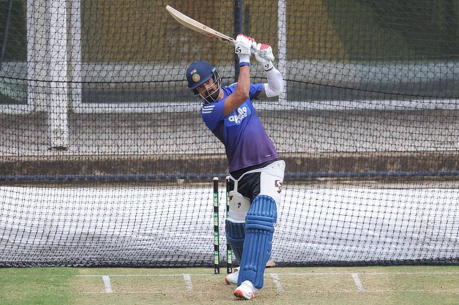 ನೆಟ್ಸ್‌ನಲ್ಲಿ ಕೆ.ಎಲ್. ರಾಹುಲ್ ಅಭ್ಯಾಸ   –ಬಿಸಿಸಿಐ ವೆಬ್‌ಸೈಟ್