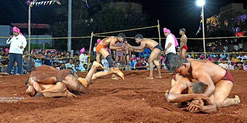 Wrestling Tournament: ರಬಕವಿ ಬನಹಟ್ಟಿ: ಗಮನ ಸೆಳೆದ ಜಂಗಿ ನಿಕಾಲಿ ಕುಸ್ತಿ