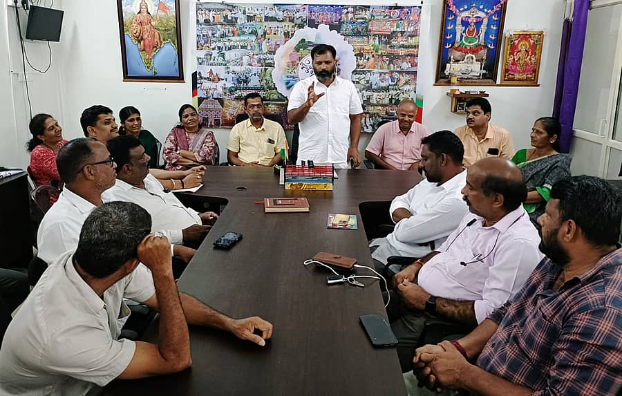 ಬೈಂದೂರು ಉತ್ಸವದ ಪೂರ್ವಭಾವಿ ಸಭೆಯು ಶಾಸಕ ಗುರುರಾಜ ಗಂಟಿಹೊಳೆ ಅಧ್ಯಕ್ಷತೆಯಲ್ಲಿ ನಡೆಯಿತು.