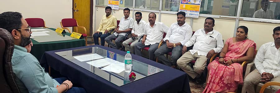 ಹುಕ್ಕೇರಿ ಪುರಸಭೆ ಸದಸ್ಯರ ಅಧಿಕಾರ ಅವಧಿಯ ಕೊನೆಯ ದಿನ ಸದಸ್ಯರನ್ನು ಉದ್ಧೇಶಿಸಿ ಶಾಸಕ ನಿಖಿಲ್ ಕತ್ತಿ ಸೋಮವಾರ ಮಾತನಾಡಿದರು.