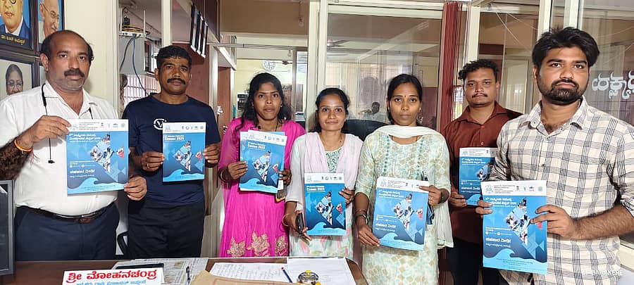 ರಾಷ್ಟ್ರೀಯ ಸಮುದ್ರ ಮೀನುಗಾರಿಕೆ ಸೆನ್ಸಸ್ ಮಾಹಿತಿ ಪತ್ರವನ್ನು ಉಪ್ಪುಂದ ಗ್ರಾಮ ಪಂಚಾಯತ್ ಅಧ್ಯಕ್ಷ ಮೋಹನಚಂದ್ರ ಬಿಡುಗಡೆಗೊಳಿಸಿದರು.