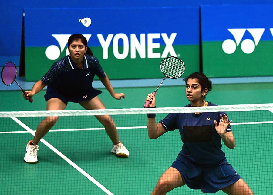 <div class="paragraphs"><p>ಚೀಫ್ ಮಿನಿಸ್ಟರ್ಸ್ ಮಂಗಳೂರು ಇಂಡಿಯಾ ಇಂಟರ್ನ್ಯಾಷನಲ್ ಚಾಲೆಂಜ್ ಬ್ಯಾಡ್ಮಿಂಟನ್ ಟೂರ್ನಿಯ ಮಹಿಳೆಯರ ಡಬಲ್ಸ್ನಲ್ಲಿ ಕರ್ನಾಟಕದ ನೆಯ್ಸಾ ಕಾರ್ಯಪ್ಪ - ಎ ಅನಘ ಅರವಿಂದ ಪೈ ಜೋಡಿಯು ರೀವಾ ಇವ್ಯಾಂಜಲಿನ್–ಸಮೃದ್ಧಿ ಸಿಂಗ್ ಜೋಡಿಯನ್ನು 21–11, 21–15 ರಿಂದ ಮಣಿಸಿ ಗುರುವಾರ ಕ್ವಾರ್ಟರ್ ಫೈನಲ್ ತಲುಪಿತು</p></div>