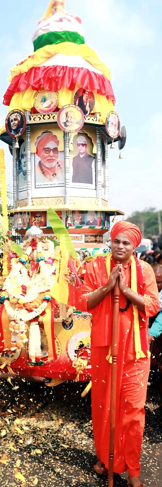 ಕನ್ನಡ ರಥಜಮದೊಂದಿಗೆ ನರಗುಂದ ತಾಲ್ಲೂಕಿನ ಭೈರನಹಟ್ಟಿ ದೊರೆಸ್ವಾಮಿ ವಿರಕ್ತಮಠದ ಶಾಂತಲಿಂಗ ಶ್ರೀ