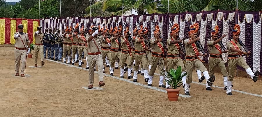 ಮುನಿರಾಬಾದ್‌ನ ಭಾರತೀಯ ಮೀಸಲು ಪಡೆಯ ಕವಾಯತು