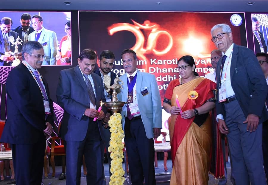 ಮೈಸೂರಿನಲ್ಲಿ ನಡೆದ ರಾಜ್ಯ ಮೂತ್ರಶಾಸ್ರ್ತಶಸ್ತ್ರ ಚಿಕಿತ್ಸಕರ 30ನೇ ವಾರ್ಷಿಕ ಸಮ್ಮೇಳನವನ್ನು ಸಂಸದ ಡಾ. ಸಿ.ಎನ್.ಮಂಜುನಾಥ್ ಉದ್ಘಾಟಿಸಿದರು. ಡಾ.ಶ್ರೀಕಾಂತ್‌ ಮೆಹರ್ವಾಡೆ, ಕೆ.ಆರ್‌.ದಾಕ್ಷಾಯಿಣಿ, ಡಾ.ಎಂ.ಎಸ್.ರಂಗನಾಥ್, ಡಾ.ಜಿ.ಕಿರಣ್ ಕುಮಾರ್ ಹಾಜರಿದ್ದರು