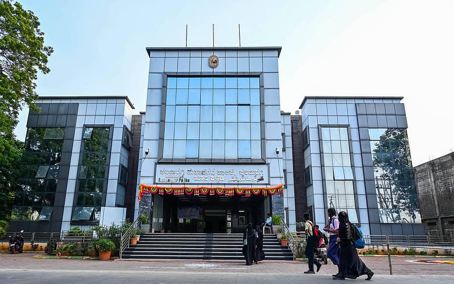 ಕಲಬುರಗಿಯ ಮಹಾನಗರ ಪಾಲಿಕೆ ಕಚೇರಿ –ಪ್ರಜಾವಾಣಿ ಚಿತ್ರ