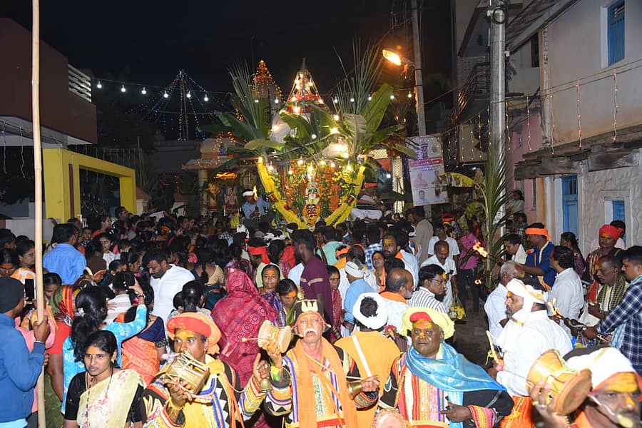 ಹಾವೇರಿ ಮೈಲಾರಲಿಂಗೇಶ್ವರ ದೇವಸ್ಥಾನದ ರಥೋತ್ಸವ ಬುಧವಾರ ವಿಜೃಂಭಣೆಯಿಂದ ಜರುಗಿತು