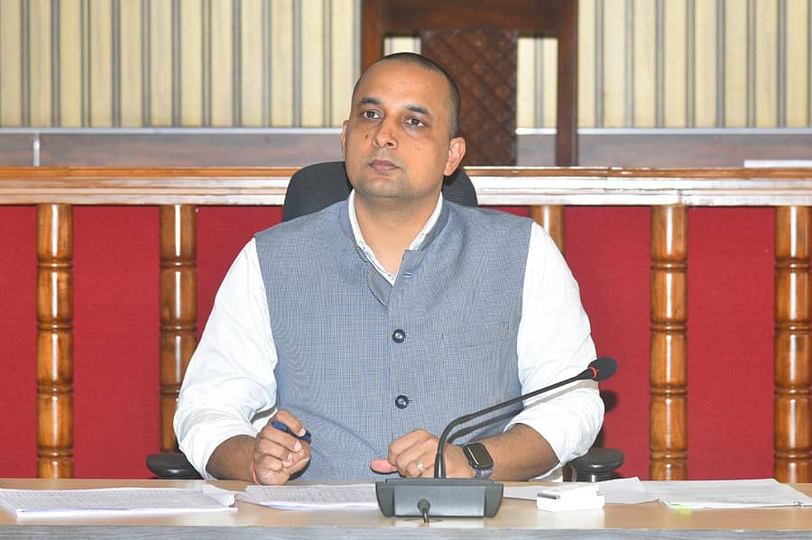 ಜಿಲ್ಲಾಧಿಕಾರಿ ವೆಂಕಟ್ ರಾಜಾ ಅವರು ಸಭೆಯಲ್ಲಿ ಮಾತನಾಡಿದರು