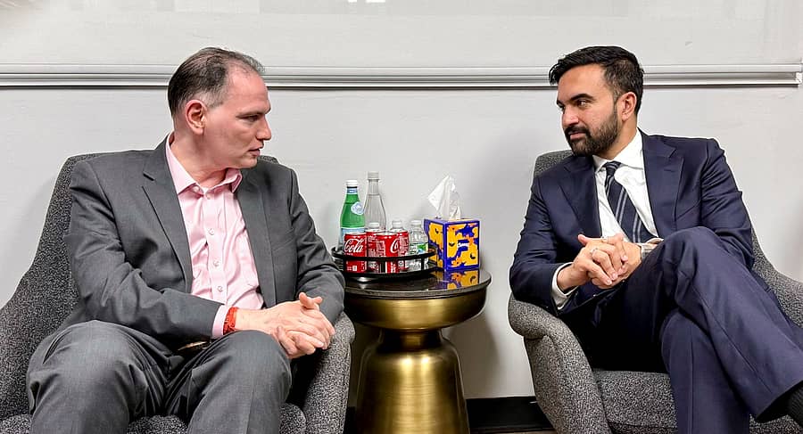 ನ್ಯೂಯಾರ್ಕ್ನ ನೂತನ ಮೇಯರ್ ಆಗಿ ಆಯ್ಕೆಯಾದ ಜೊಹ್ರಾನ್ ಮಮ್ದಾನಿ ಜೊತೆಗೆ ದಕ್ಷಿಣ ಏಷ್ಯಾ ಸಮುದಾಯದ ನಾಯಕ ದಿಲೀಪ್ ಚೌಹಾಣ್ (ಪಿಟಿಐ ಚಿತ್ರ)