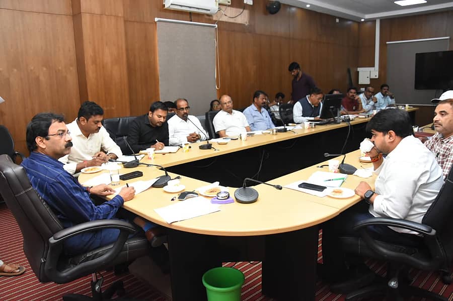 ಚಿಕ್ಕಬಳ್ಳಾಪುರದಲ್ಲಿ ನಡೆದ ‘ಸಕಾಲ ಜಾಗೃತಿ ಅರಿವು ಸಪ್ತಾಹ’ ಕಾರ್ಯಕ್ರಮದಲ್ಲಿ ಜಿಲ್ಲಾಧಿಕಾರಿ ಪಿ.ಎನ್.ರವೀಂದ್ರ ಮಾತನಾಡಿದರು