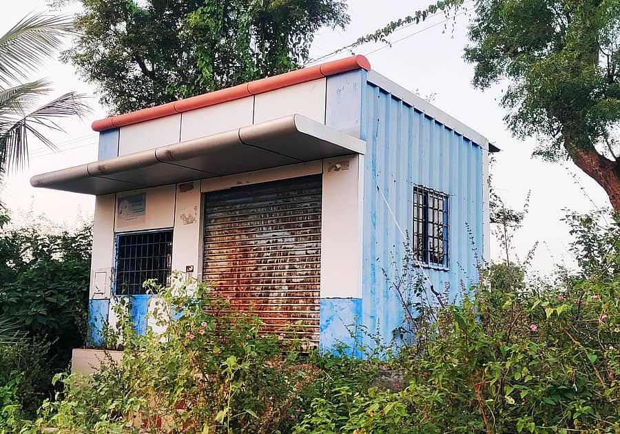 ಬೊಮ್ಮಲದೇವಿಪುರ ಸರ್ಕಾರಿ ಪದವಿಪೂರ್ವ ಕಾಲೇಜು ಬಳಿ ಅಳವಡಿಸಿರುವ ಶುದ್ಧ ನೀರಿನ ಘಟಕದ ಸದ್ಯದ ಸ್ಥಿತಿ