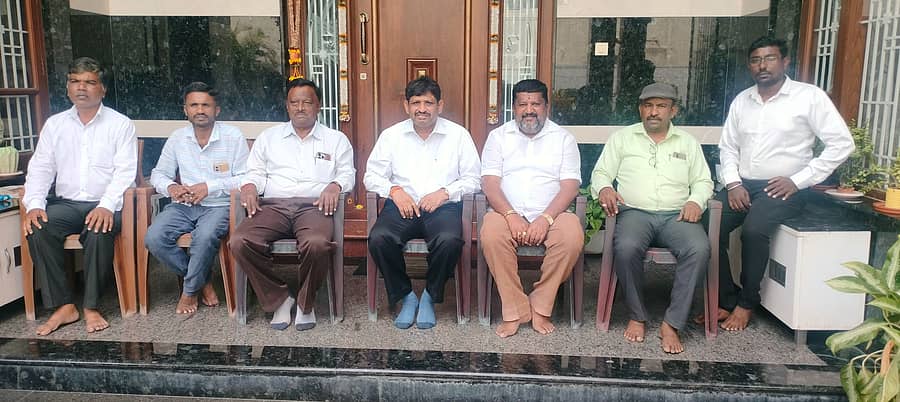 <div class="paragraphs"><p>ಕನಕಪುರದಲ್ಲಿ ಎ.ಪಿ ರಂಗನಾಥ ಶಿಕ್ಷಕರ ಕ್ಷೇತ್ರದ ಚುನಾವಣೆ ಬಗ್ಗೆ ಮಾತನಾಡಿದರು</p></div>