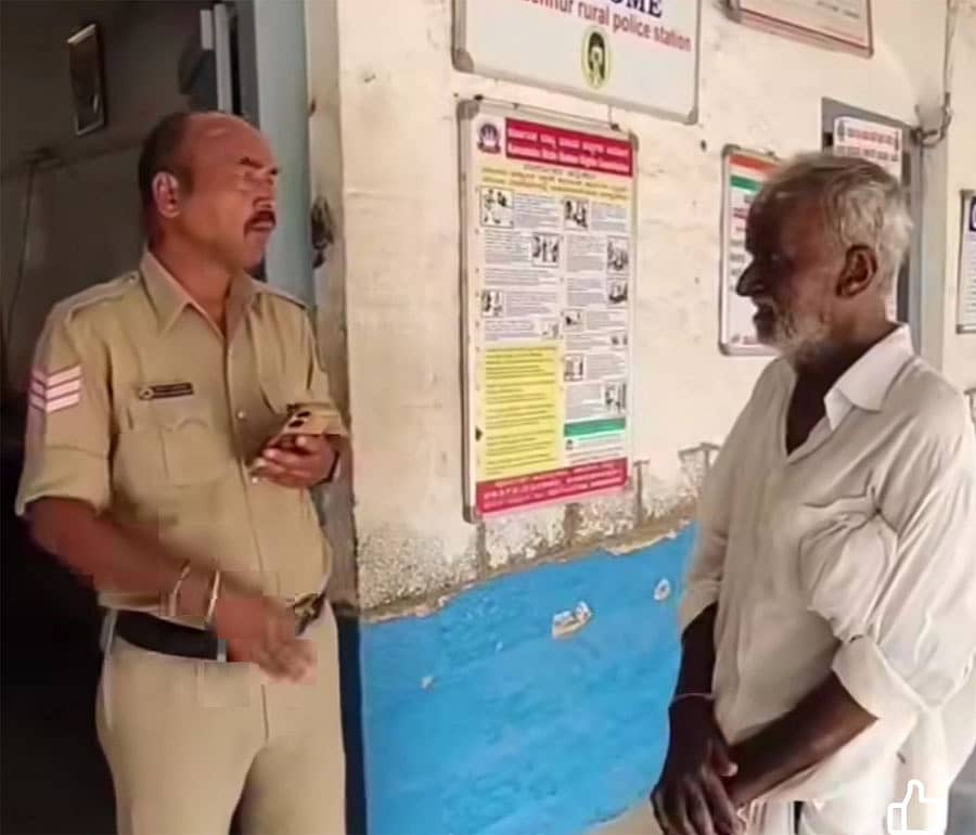 ರಾಣೆಬೆನ್ನೂರು ತಾಲ್ಲೂಕಿನ ಗುಡಗೂರ ಗ್ರಾಮದ ವೃದ್ಧ ಭೀಮಪ್ಪ ತಿಮ್ಮಪ್ಪ ಗುಳೇದ ಅವರು ಕೊಡಲಿ ಹುಡುಕಿಕೊಡಿ ಎಂದು ಗ್ರಾಮೀಣ ಪೊಲೀಸ್‌ ಠಾಣೆ ತೆರಳಿ ದೂರು ನೀಡಿದರು