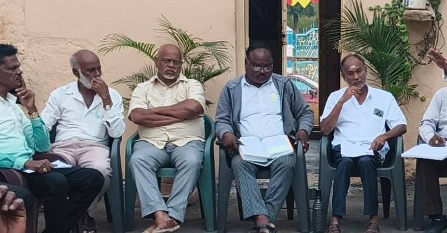 ಕೆಜಿಎಫ್ ಸೇವ್ ಸಮಿತಿ ಸದಸ್ಯರು ಗುರುವಾರ ಪತ್ರಿಕಾಗೋಷ್ಠಿಯಲ್ಲಿ ಮಾತನಾಡಿದರು. ದಯಾನಂದ, ಜ್ಯೋತಿಬಸು, ಅನ್ಬಳಗನ್ ಇದ್ದರು