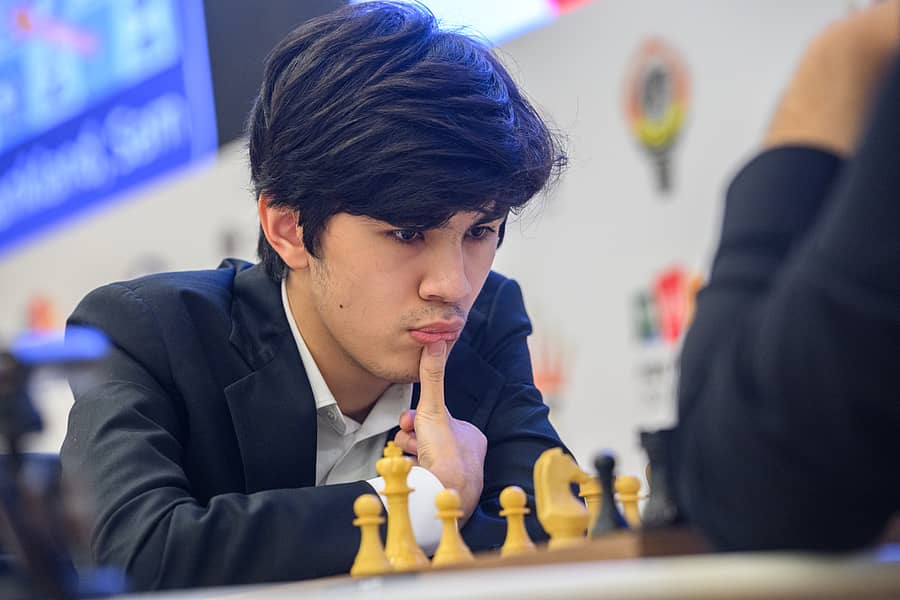 ಜಾವೊಖಿರ್ ಸಿಂದರೋವ್
ಫಿಡೆ ಚಿತ್ರ