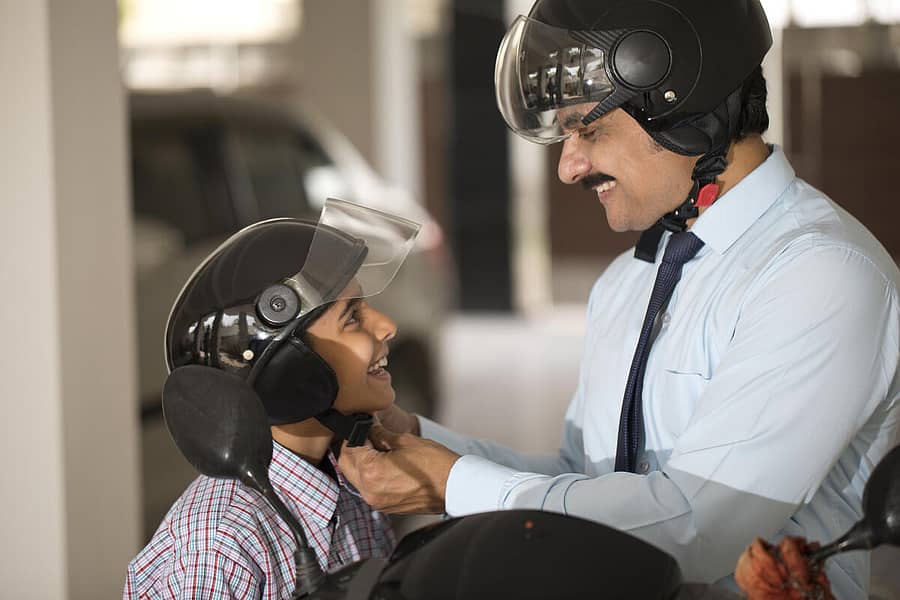 <div class="paragraphs"><p>ಮಕ್ಕಳಿಗೂ ಹೆಲ್ಮೆಟ್</p></div>