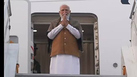 <div class="paragraphs"><p>ಜಿ20 ಶೃಂಗಸಭೆ: ದಕ್ಷಿಣ ಆಫ್ರಿಕಾಗೆ ತೆರಳಿದ ಪ್ರಧಾನಿ ಮೋದಿ</p></div>