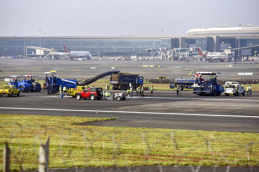 <div class="paragraphs"><p>ಮುಂಬೈ ವಿಮಾನ ನಿಲ್ದಾಣ</p></div>