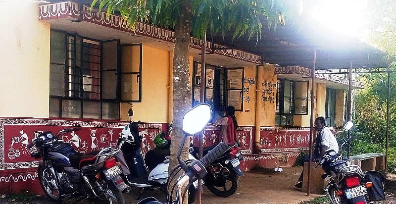 ರಟ್ಟೀಹಳ್ಳಿ ಪಟ್ಟಣದ ತಹಶೀಲ್ದಾರ್ ಕಚೇರಿಯಲ್ಲಿ ಕಾರ್ಯನಿರ್ವಹಿಸುತ್ತಿದ್ದ ಆಧಾರ್ ಸೇವಾ ಕೇಂದ್ರ ಈಗ ಬಂದ್ ಆಗಿದೆ