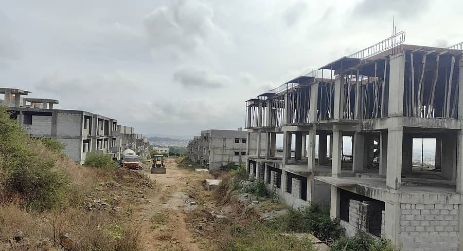 ವಾಜಪೇಯಿ ಬಡಾವಣೆಯಲ್ಲಿ ನಿರ್ಮಾಣವಾಗುತ್ತಿರುವ ವಸತಿ ಗೃಹಗಳು