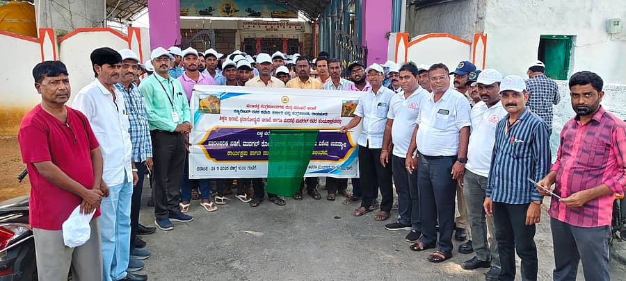 ಮುದಗಲ್ ಕಿಲ್ಲಾ ರಾಮಲಿಂಗೇಶ್ವರ ದೇವಸ್ಥಾನದಲ್ಲಿ ವಿಶ್ವ ಪರಂಪರೆ ಸಪ್ತಾಹ ದಿನಾಚರಣೆ ಪುರಸಭೆ ಮಾಜಿ ಅಧ್ಯಕ್ಷ ಅಶೋಕಗೌಡ ಸೋಮವಾರ ಉದ್ಘಾಟಿಸಿದರು