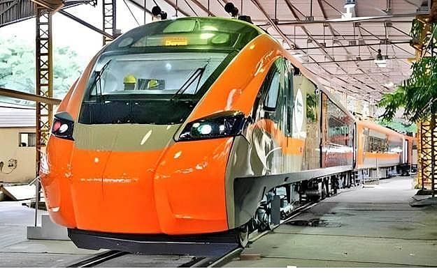 ವಂದೆ ಭಾರತ್ ಸ್ಲೀಪರ್ ಕೋಚ್ ರೈಲು