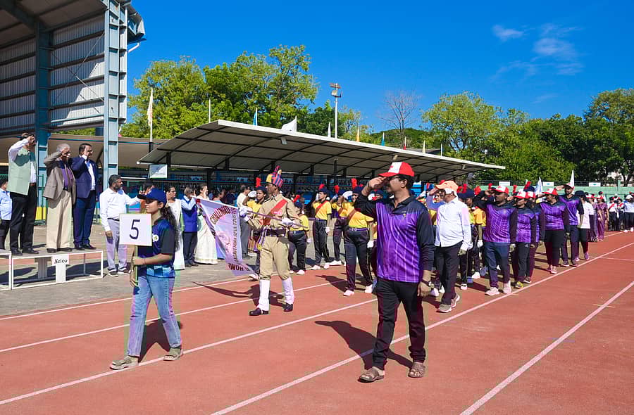 ಜಿಲ್ಲಾ ಮಟ್ಟದ ವಿಶೇಷ ಚೇತನ ಮಕ್ಕಳ ಕ್ರೀಡಾಕೂಟದಲ್ಲಿ ಪಥ ಸಂಚಲನ ನಡೆಯಿತು