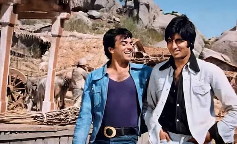 <div class="paragraphs"><p>‘ಶೋಲೆ’ ಸಿನಿಮಾ ಶೂಟಿಂಗ್ನಲ್ಲಿ ಸಹ ನಟ ಅಮಿತಾಬ್ ಬಚ್ಚನ್ ಜೊತೆ ನಟ ಧರ್ಮೇಂದ್ರ</p></div>