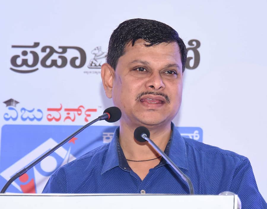 <div class="paragraphs"><p>ಮಹಾಂತೇಶ ಬೀಳಗಿ</p></div>