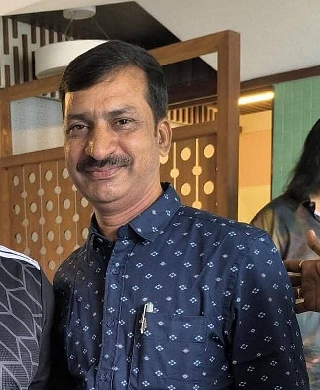 <div class="paragraphs"><p>ಜೆ. ಪ್ರಭು</p></div>