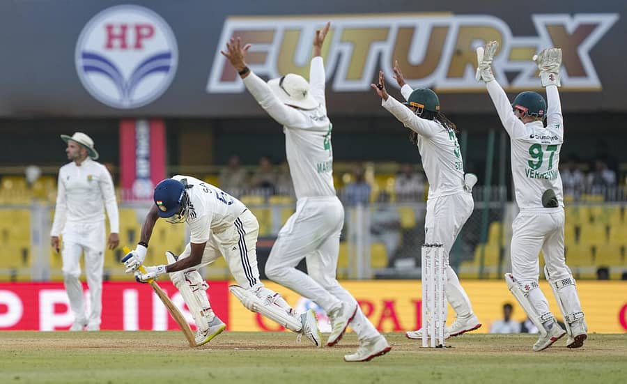 <div class="paragraphs"><p>ಅಂತಿಮ ಟೆಸ್ಟ್: ಭಾರತಕ್ಕೆ ಮುಖಭಂಗ ತಪ್ಪಿಸುವ ಸವಾಲು</p></div>