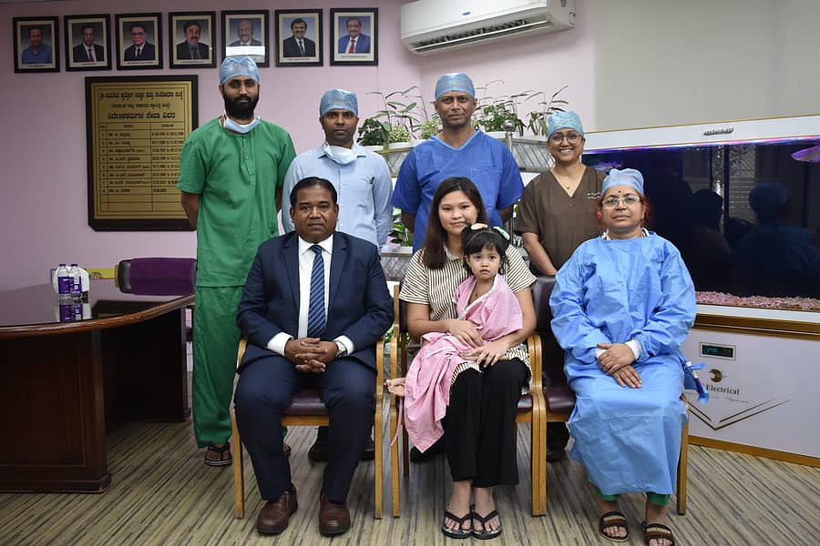 ಮಗು ಹಾಗೂ ಆಕೆಯ ತಾಯಿಗೆ ವೈದ್ಯರ ತಂಡ ಶುಭಹಾರೈಸಿತು. ಸಂಸ್ಥೆಯ ನಿರ್ದೇಶಕ ಡಾ.ಬಿ. ದಿನೇಶ್ ಉಪಸ್ಥಿತರಿದ್ದರು