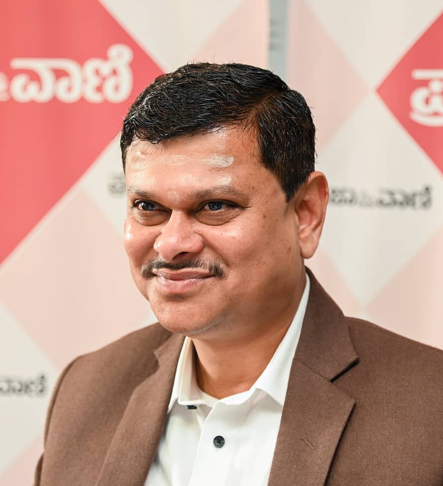 ಮಹಾಂತೇಶ ಬೀಳಗಿ