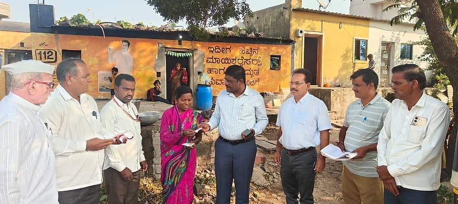 ವಿಜಯಪುರ ಜಿಲ್ಲೆಯ ವಿವಿಧ ಗ್ರಾ.ಪಂ.ಗಳಲ್ಲಿ ಕರವಸೂಲಾತಿ ಅಭಿಯಾನ ನಡೆಯಿತು