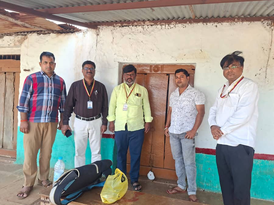 ಹುಮನಾಬಾದ್ ತಾಲ್ಲೂಕಿನ ಕನಕಟ್ ಗ್ರಾಮದಲ್ಲಿ ನಕಲಿ ವೈದ್ಯ ಮ್ರಿನಲ್ ಆಸ್ಪತ್ರೆಯ ಮೇಲೆ ಅಧಿಕಾರಿಗಳು ದಾಳಿ ನಡೆಸಿ ಪರಿಶೀಲನೆ ನಡೆಸಿದರು