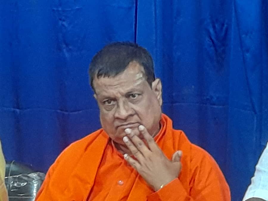 <div class="paragraphs"><p>ಷಡಕ್ಷರ ಮುನಿ ಸ್ವಾಮೀಜಿ</p></div>