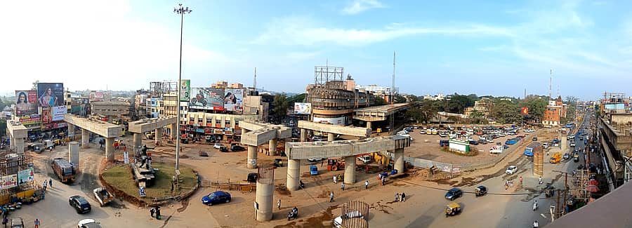 <div class="paragraphs"><p>ಹುಬ್ಬಳ್ಳಿಯ ಚನ್ನಮ್ಮ ವೃತ್ತದ ಸುತ್ತ ನಿರ್ಮಾಣ ಹಂತದಲ್ಲಿರುವ ಮೇಲ್ಸೇತುವೆ –ಪ್ರಜಾವಾಣಿ ಚಿತ್ರ: ಗೋವಿಂದರಾಜ ಜವಳಿ</p></div>