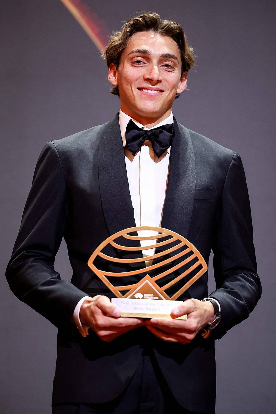 <div class="paragraphs"><p>ಪ್ರಶಸ್ತಿಯೊಂದಿಗೆ ಅರ್ಮಾಂಡ್&nbsp;ಡುಪ್ಲಾಂಟಿಸ್‌ –</p></div>