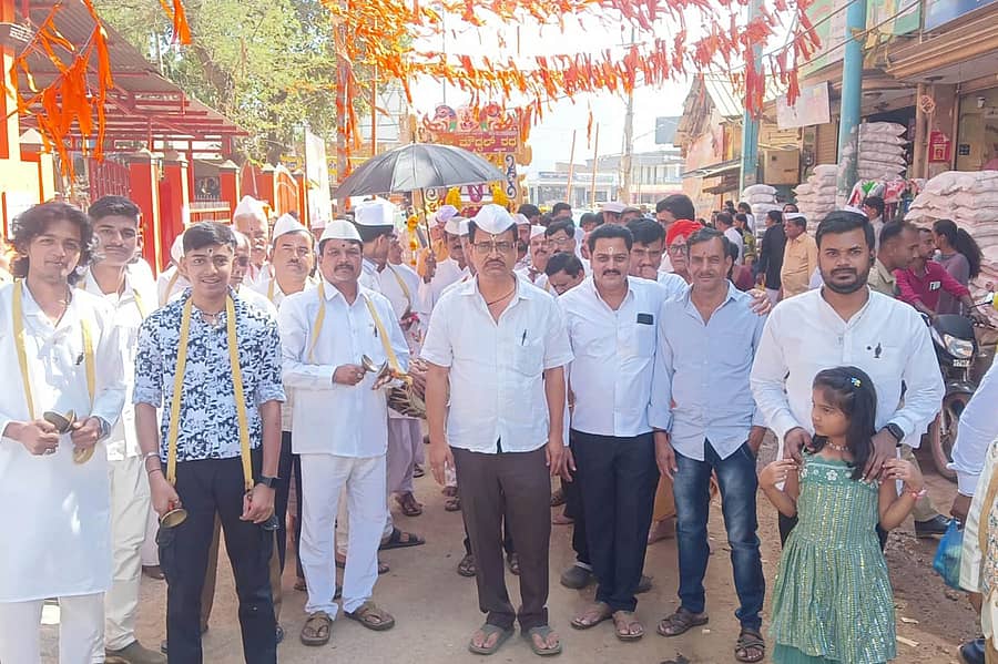 ಚನ್ನಗಿರಿ ಪಟ್ಟಣದಲ್ಲಿ ಭಾವಸಾರ ಕ್ಷತ್ರಿಯ ಮಂಡಳಿಯಿಂದ 82ನೇ ವರ್ಷದ ದಿಂಡಿ ಮಹೋತ್ಸವ ಮೆರವಣಿಗೆ ಮಂಗಳವಾರ ನಡೆಯಿತು 