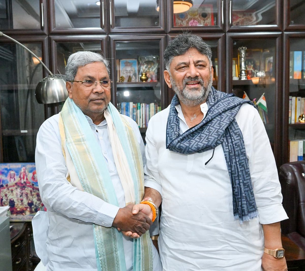 ಹೈಕಮಾಂಡ್‌ ತೀರ್ಮಾನದಂತೆ ನಡೆದುಕೊಳ್ಳುತ್ತೇವೆ: ಪುನರುಚ್ಚರಿಸಿದ ಸಿ.ಎಂ, ಡಿಸಿಎಂ