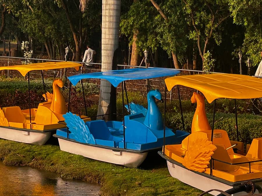 ಆಲಮಟ್ಟಿಯ ರಾಕ್ ಉದ್ಯಾನದ ಸಿಲ್ವರ್ ಲೇಕ್‌ನಲ್ಲಿ ತರಿಸಲಾದ ಹೊಸ ಬೋಟ್‌ಗಳು