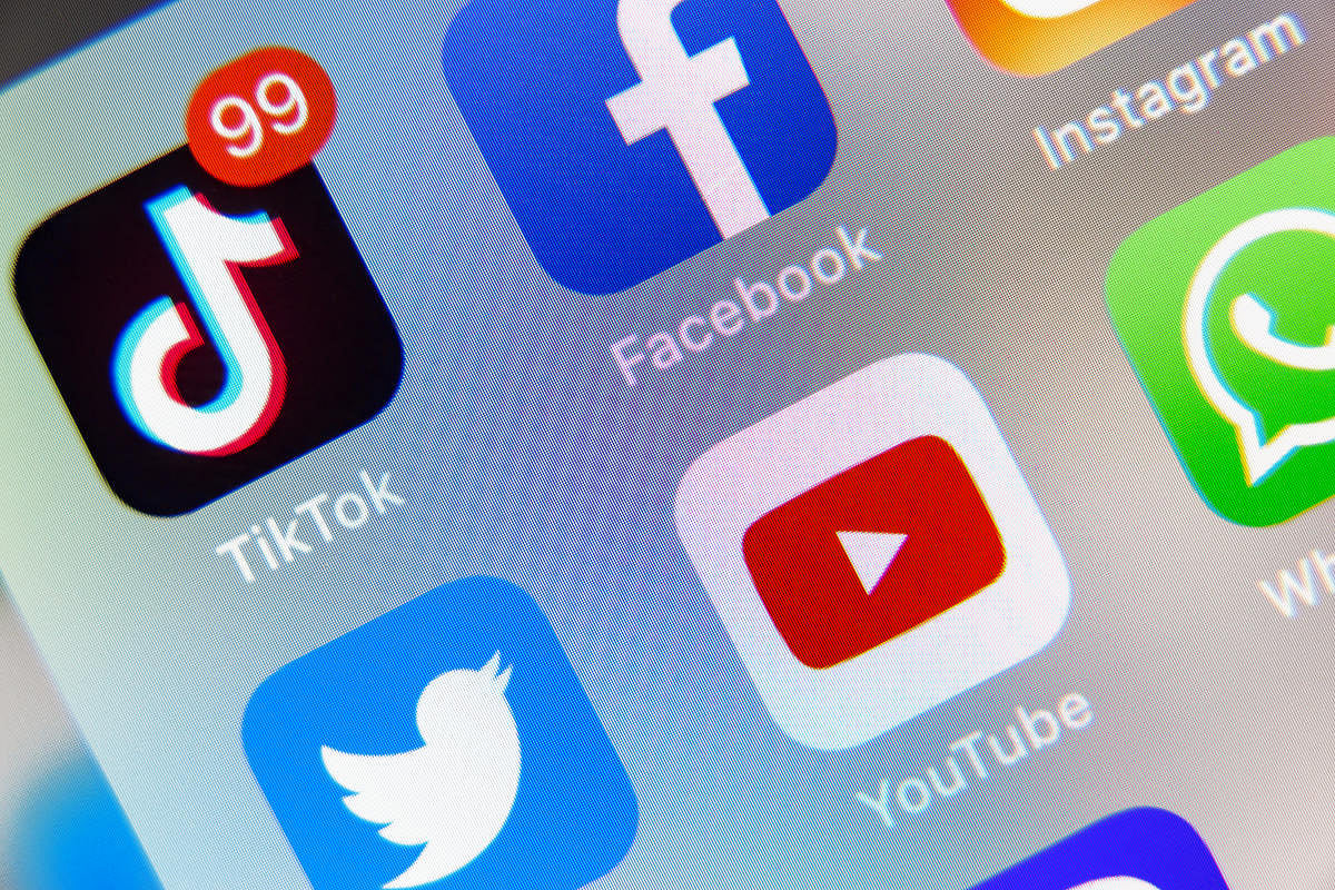 16 ವರ್ಷದೊಳಗಿನವರಿಗೆ ಸಾಮಾಜಿಕ ಮಾಧ್ಯಮ ನಿಷೇಧ: ಫೇಸ್‌ಬುಕ್, ಇನ್‌ಸ್ಟಾಗ್ರಾಂ ಬಂದ್