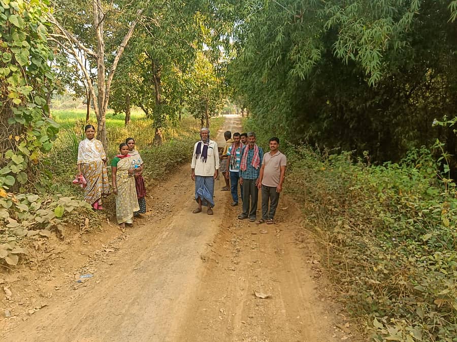 ಜೊಂಡಲಗಟ್ಟ ಗ್ರಾಮಕ್ಕೆ ಹೋಗುವ ರಸ್ತೆ ಸಂಪೂರ್ಣ ಹಾಳಗಿದೆ