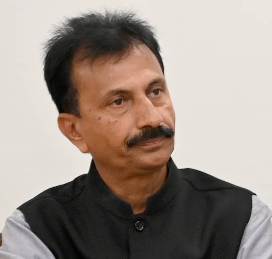 ದಿನೇಶ್ ದೇವವೃಂದ